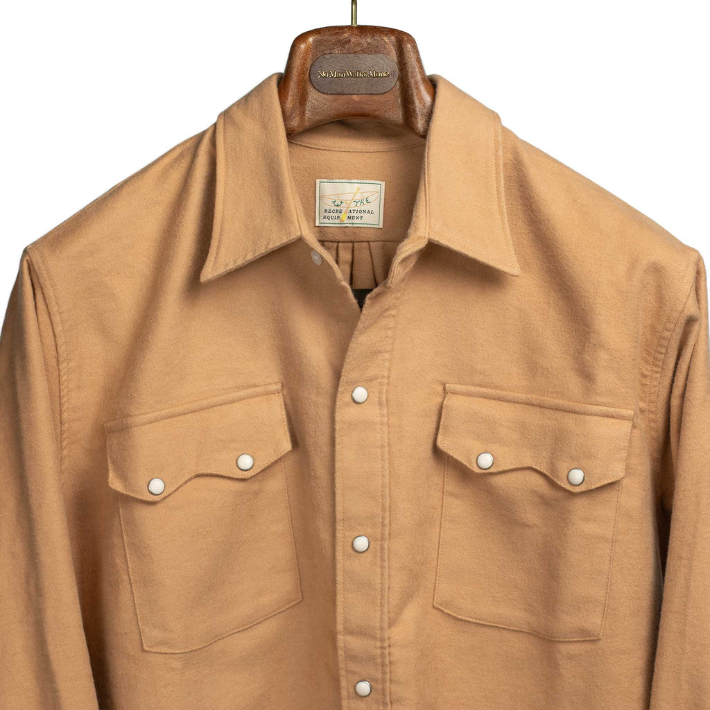 Wythe FW24 Pearlsnap Western shirt in Nectar peach cotton moleskin