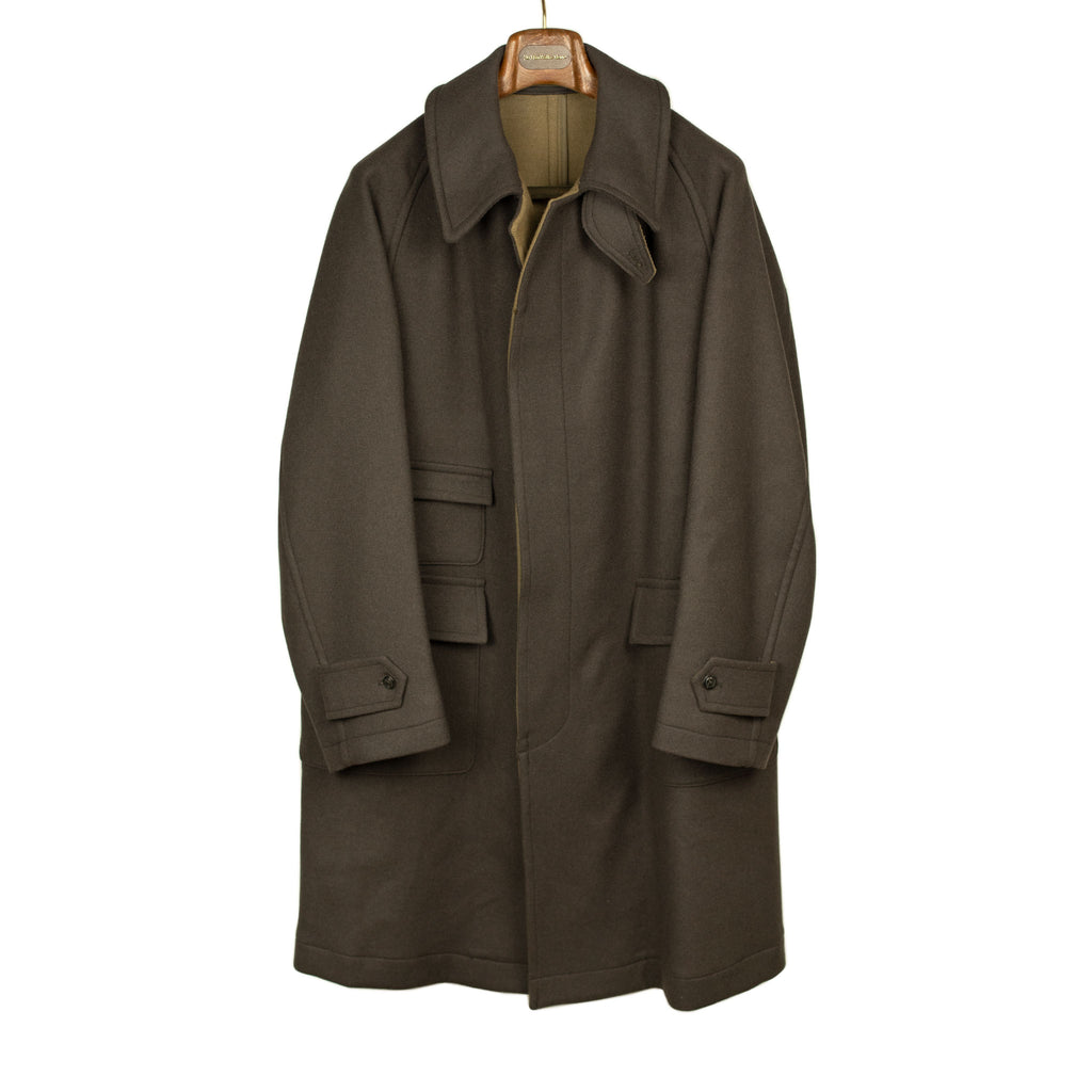Traveler Coat in brown extra fine reverse cloth melton wool