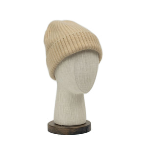 Ribbed hat in Natural 4-ply pure cashmere