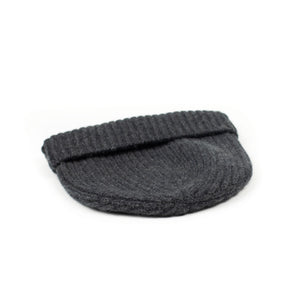 Ribbed hat in Charcoal 4-ply Geelong wool