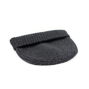 Ribbed hat in Charcoal 4-ply pure cashmere
