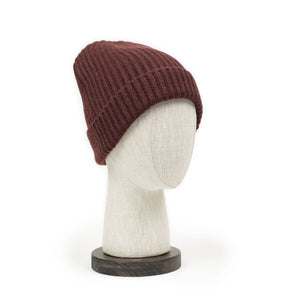 Ribbed hat in umber 4-ply Geelong wool