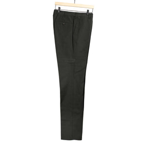 Flat-front trousers in charcoal grey cotton twill