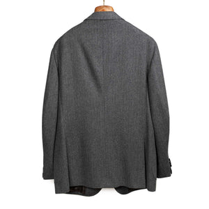 x Sartoria Carrara: Sport coat in grey herringbone flannel