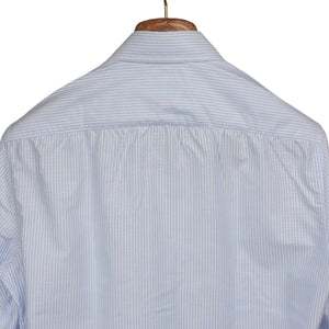 Buttoned collar shirt in blue candy stripe oxford cotton (restock)