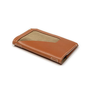 Papa passport wallet in tan veg tanned leather