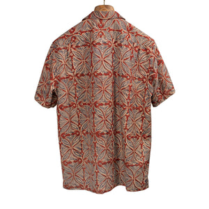 Open collar short sleeve shirt in vermilion block printed cotton