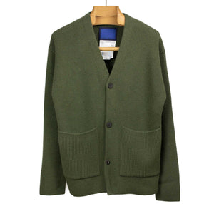 V-neck cardigan in green wool and cashmere