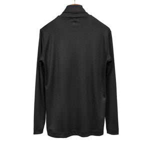 Turtleneck in black wool jersey