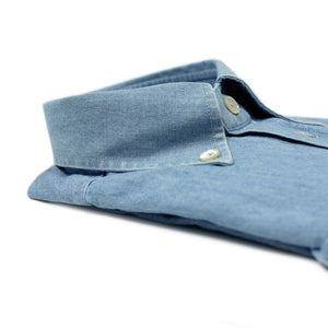 Buttoned collar shirt in Japanese washed cotton denim (restock)