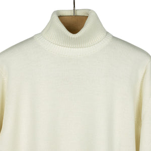 Rollneck sweater in panna ecru superfine merino wool (restock)