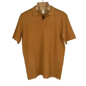 Bubble-knit short sleeve polo shirt in tobacco brown cotton (restock)