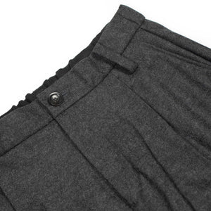 Single-pleated easy trousers in charcoal grey wool mix
