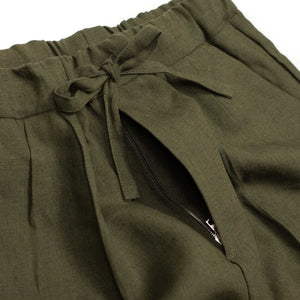 Pleated drawstring shorts in olive midweight linen (restock)