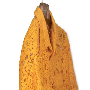 Open collar shirt in turmeric cotton floral lace