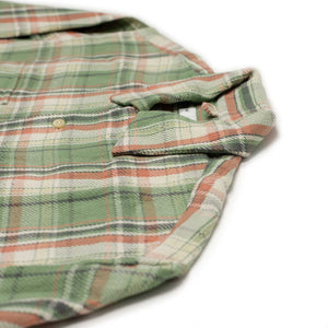 Relaxed shirt in pale green plaid cotton