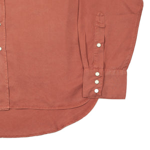 Pearl snap shirt in sandstone rust tencel