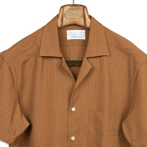 Resort camp shirt in tobacco tropical wool seersucker