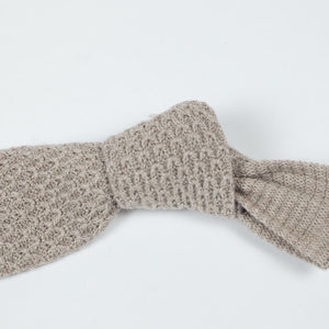 Ecru basketweave lambswool knit tie