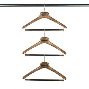 x Mainetti: Suit hangers, bundle of three