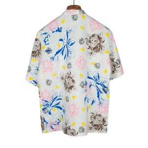 Camp collar shirt in speckled white cotton with multicolor floral screen print