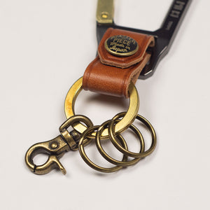 Carabiner key ring in camel color leather (restock)