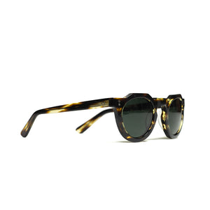 "Pica" sunglasses in "jasper" marbled brown