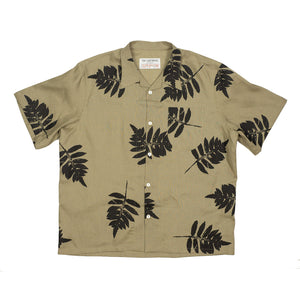 Camp collar pocket shirt in taupe linen with exclusive fern print