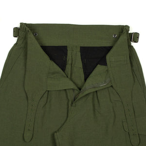 Gurkha pleated trousers in olive Leicester wool yarn