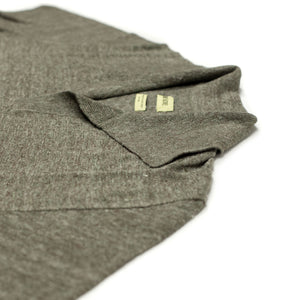 Knitted polo shirt in dark sand Italian linen