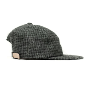 Baseball cap in black & grey check wool/linen