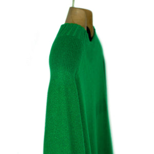 Mockneck sweater in kelly green 4-ply cashmere