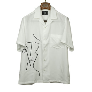 Mother camp collar shirt in white tencel with drawn motif