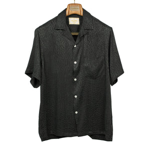 Finger Print camp collar shirt in black textured cupro and viscose
