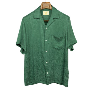 Finger Print camp collar shirt in green textured cupro and viscose