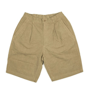 One-tuck easy shorts in garment dyed khaki cotton hemp