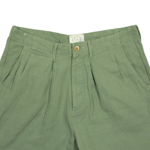 Pleated chinos in faded olive cotton linen
