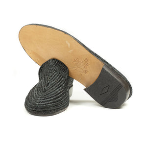 opskrift Lav et navn patrulje No Man Walks Alone Collab x El Karti: handmade Moroccan raffia slippers,  black